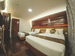 deluxe twin bed room inside